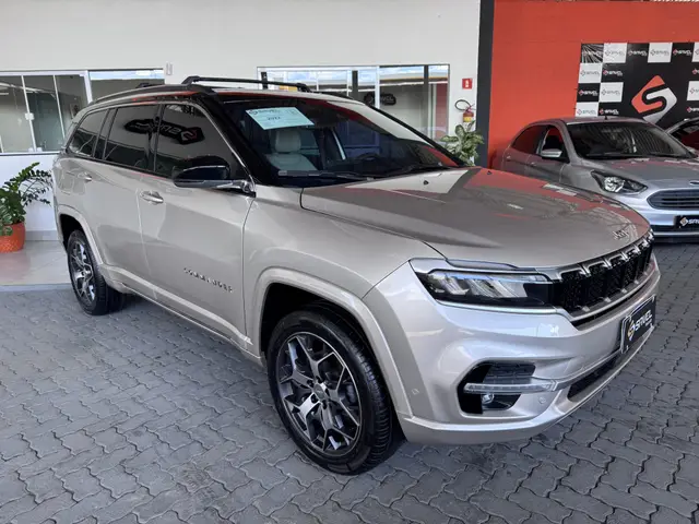 Carro Jeep Commander 2022 Overland TD380 Diesel 4x4 (Aut)