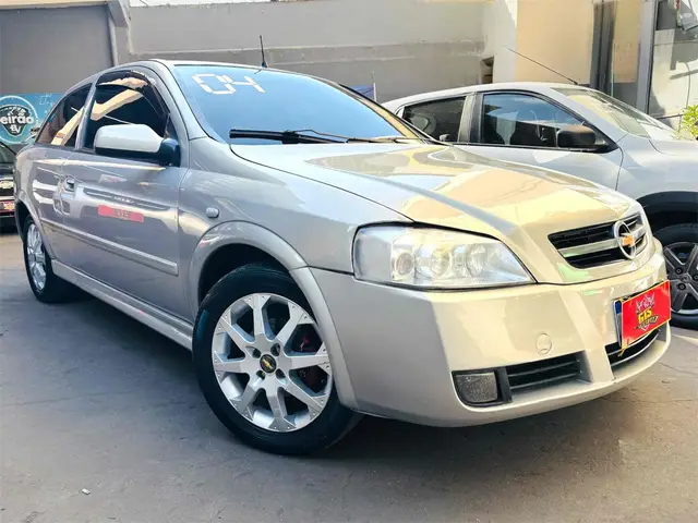 Carro Chevrolet Astra Hatch 2004 2.0 8V 2p
