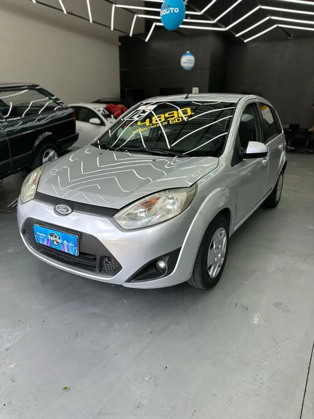 Carro Ford Fiesta Hatch 2012 1.6 (Flex)