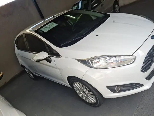Carro Ford New Fiesta Hatch 2015 New Fiesta Titanium 1.6 16V PowerShift