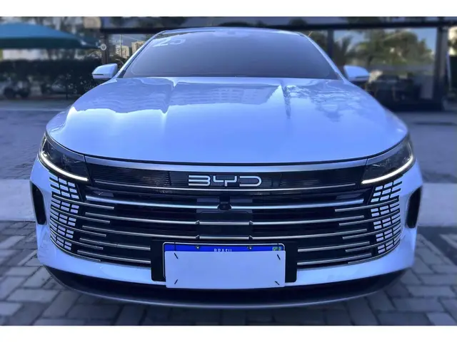 Carro BYD King 2025 DM-i GL
