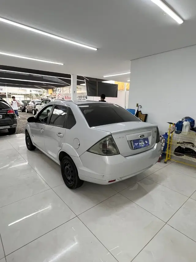 Carro Ford Fiesta Sedan 2011 1.6 (Flex)