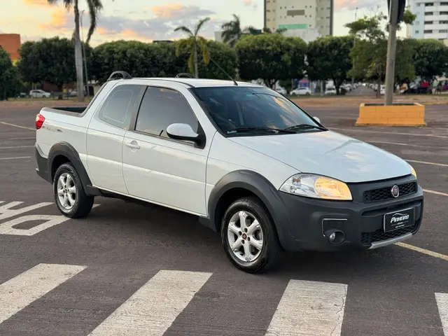 Carro Fiat Strada 2019 Freedom 1.4 CD (Flex)