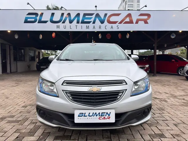 Carro Chevrolet Onix 2015 1.4 LT SPE/4