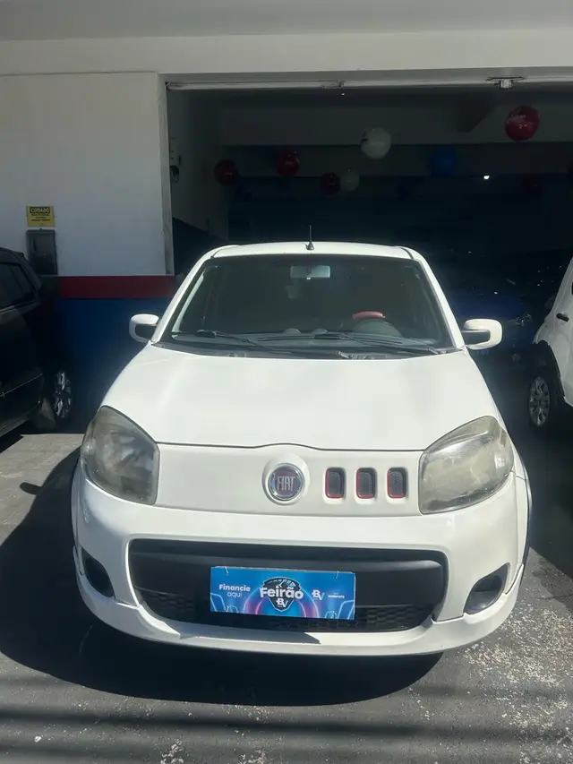 Carro Fiat Uno 2013 Sporting 1.4 8V (Flex) 4p