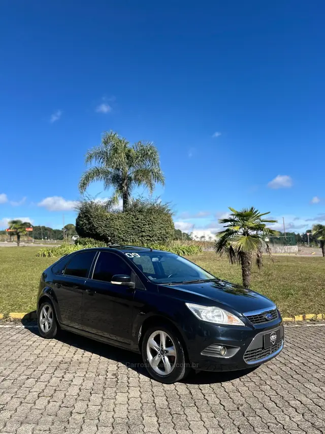 Carro Ford Focus Hatch 2009 Ghia 2.0 16V (Flex)