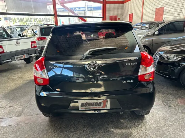 Carro Toyota Etios 2014 XLS 1.5 (Flex)