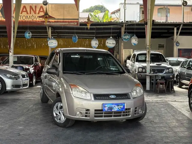 Carro Ford Fiesta Hatch 2008 Class 1.0 (Flex)