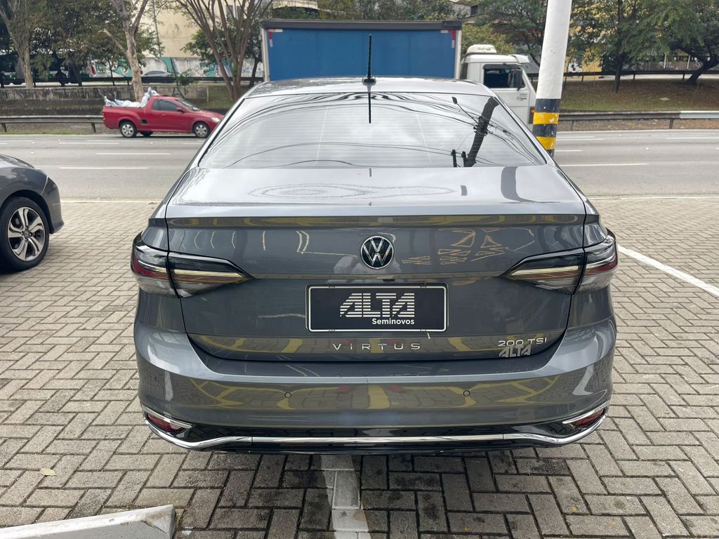 Virtus Highline 1.0 200 TSI