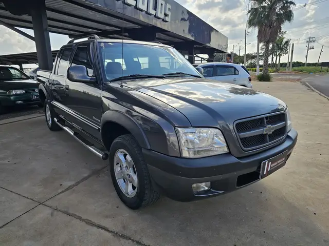 Carro Chevrolet S10 Cabine Dupla 2006 S10 Advantage 4x2 2.4 (Cab Dupla)