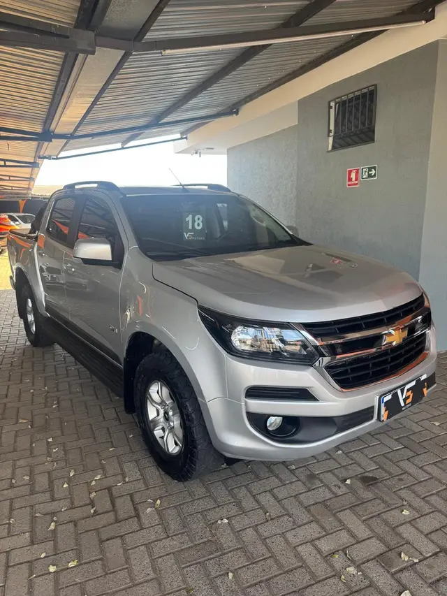 Carro Chevrolet S10 Cabine Dupla 2018 S10 2.8 CTDI LT 4WD (Cabine Dupla)