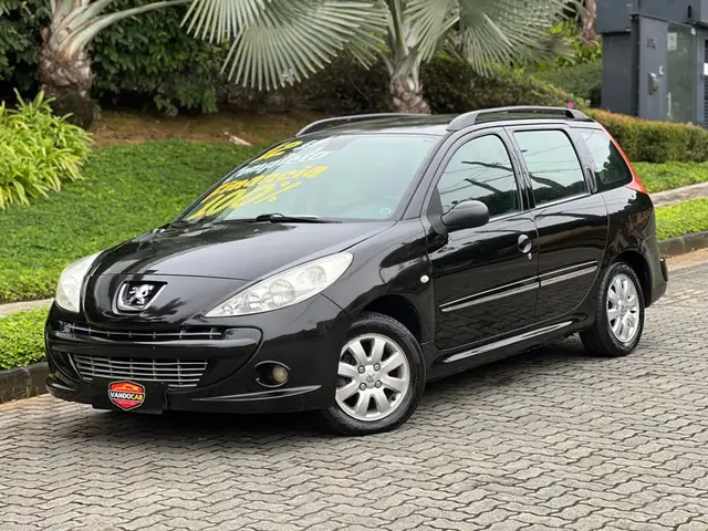 Carro Peugeot 207 SW 2012 XR S 1.4 8V (flex)