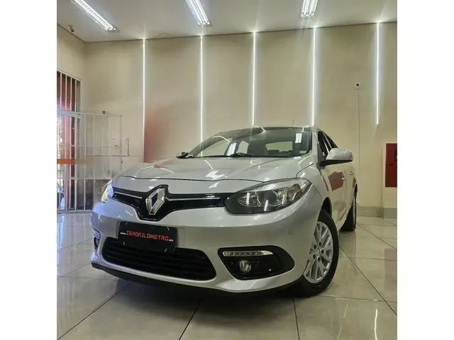 Carro Renault Fluence 2017 2.0 16V Dynamique Plus X-Tronic (Flex)