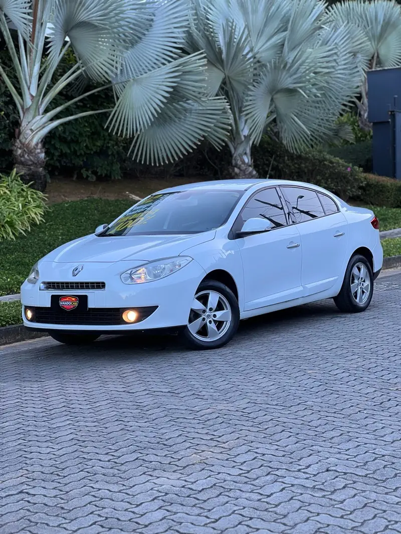 Renault Fluence 2.0 16V Dynamique (Flex)