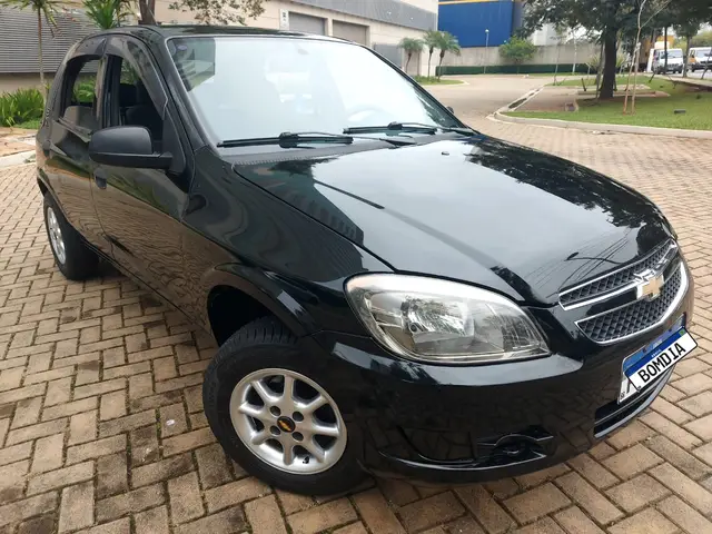 Carro Chevrolet Celta 2013 LS 1.0 (Flex) 4p