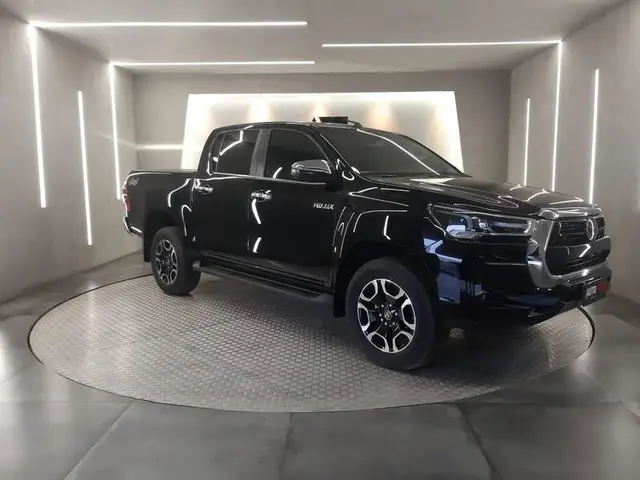 Carro Toyota Hilux Cabine Dupla 2024 SRX 4x4 2.8 Diesel