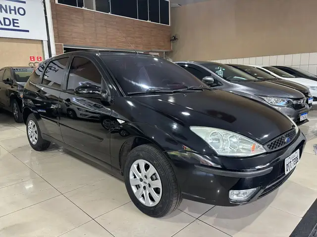 Carro Ford Focus Hatch 2007 GL 1.6 8V