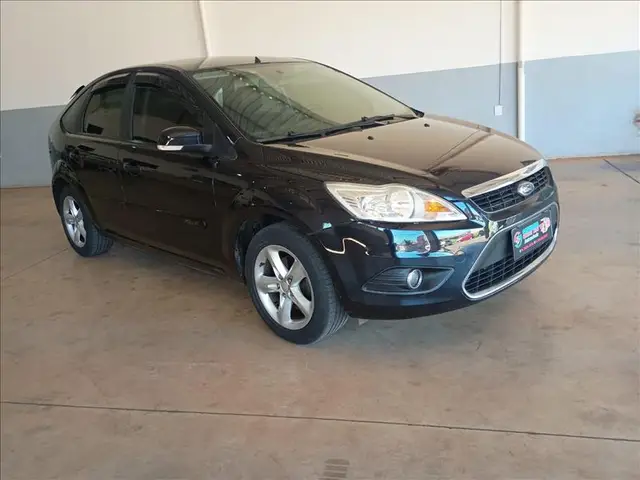 Carro Ford Focus Hatch 2011 GL 1.6 16V (Flex)