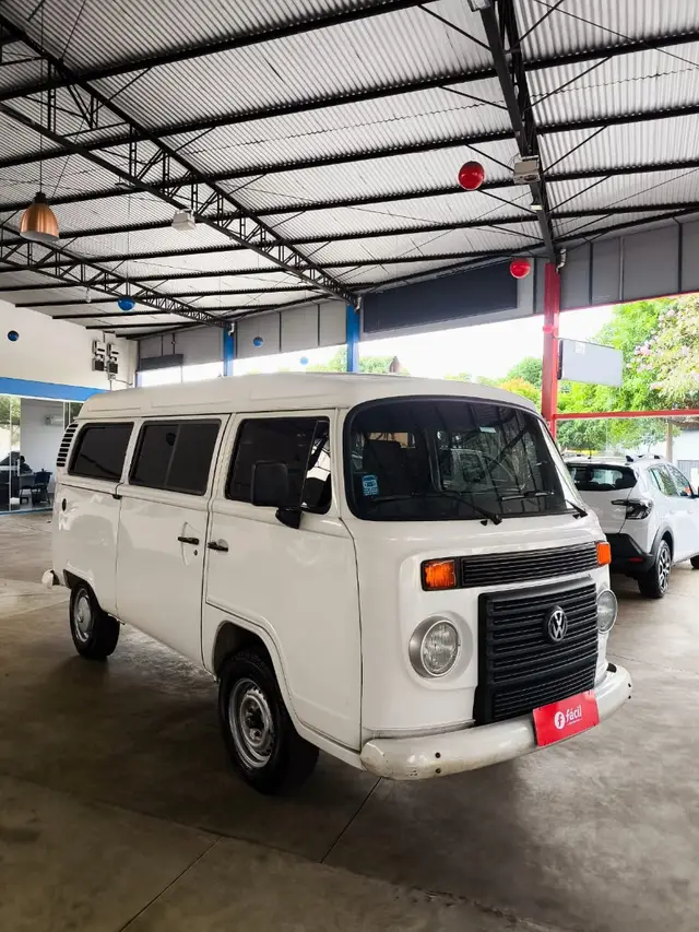 Carro Volkswagen Kombi Furgão 2013 Kombi Furgao 1.4 (Flex)