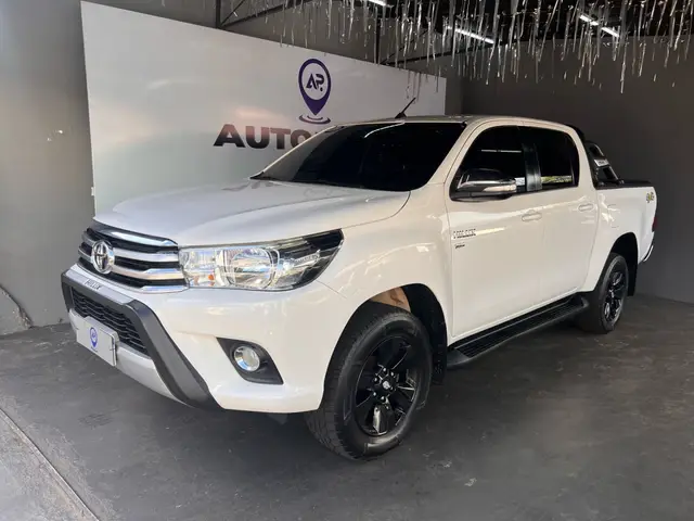 Carro Toyota Hilux Cabine Dupla 2017 Hilux 2.7 SRV CD 4x4 (Flex) (Aut)
