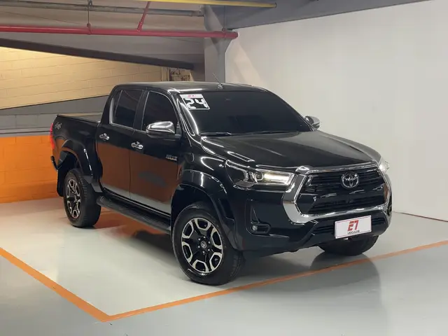 Carro Toyota Hilux Cabine Simples 2024 4x4 2.8 Diesel