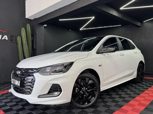 Carro Chevrolet Onix 2023 RS 1.0 Turbo (Aut.)