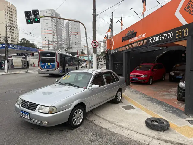 Carro Volkswagen Santana 2001 2.0 MI