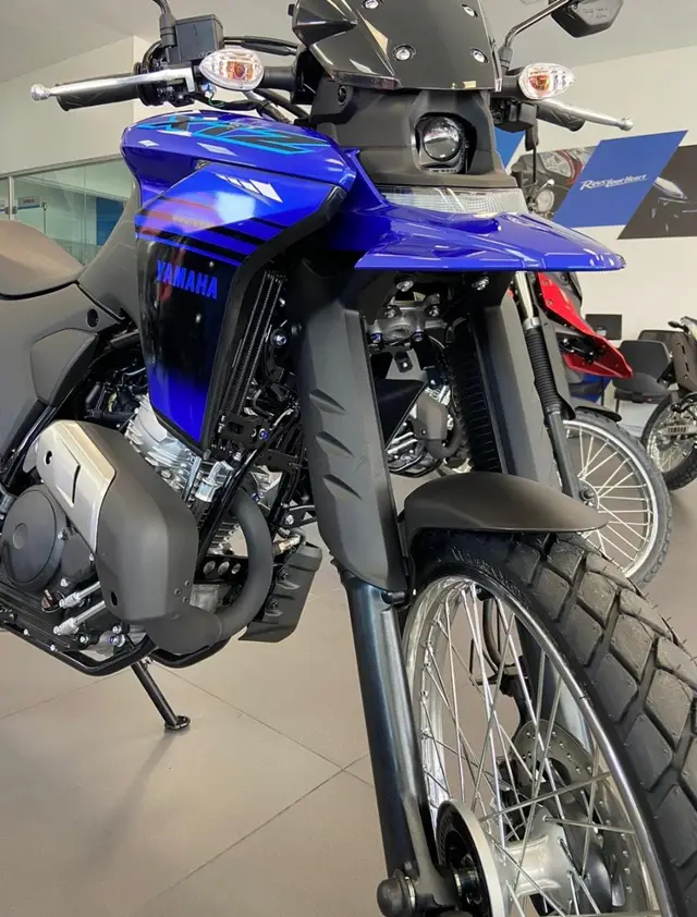 Moto Yamaha XTZ 250 Lander 2025 Connected