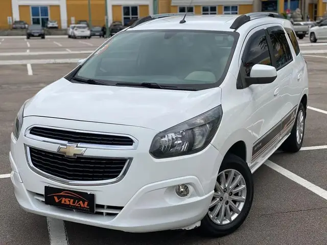 Carro Chevrolet Spin 2016 Activ 1.8 (Flex)