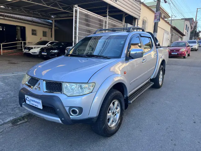 Carro Mitsubishi L200 Triton Sport 2013 3.2 DI-D 4x4 (Aut)