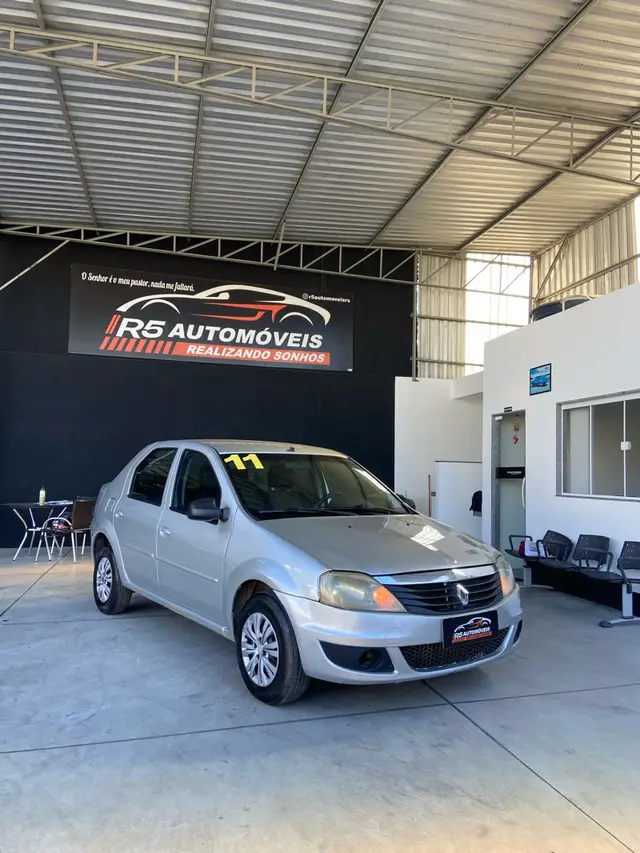 Carro Renault Logan 2011 Expression 1.6 8V Hi-Torque (flex)