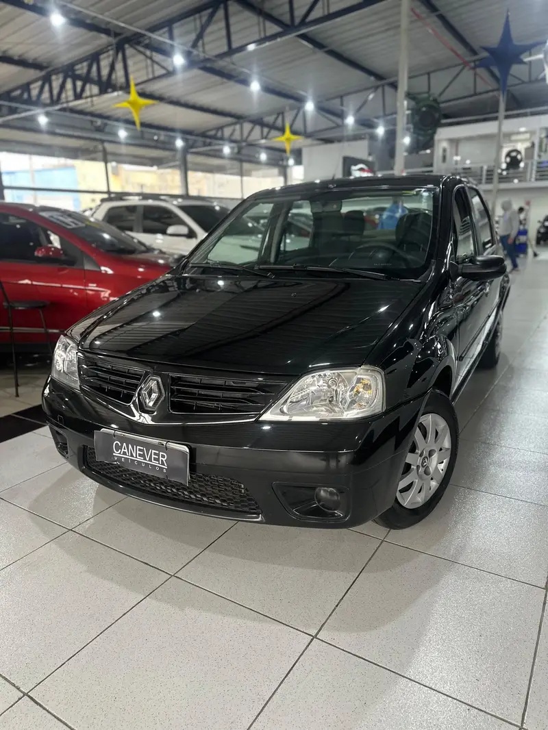 Renault Logan Authentique 1.0 16V (flex)