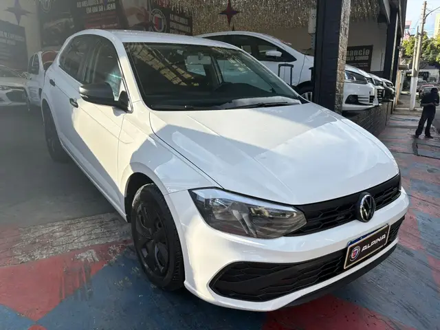 Carro Volkswagen Polo 2024 Track 1.0 Flex 12V 5p
