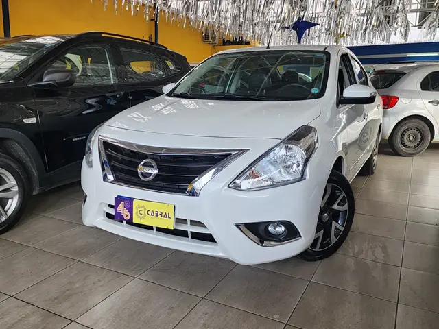 Carro Nissan Versa 2017 1.6 16V Unique CVT (Flex)
