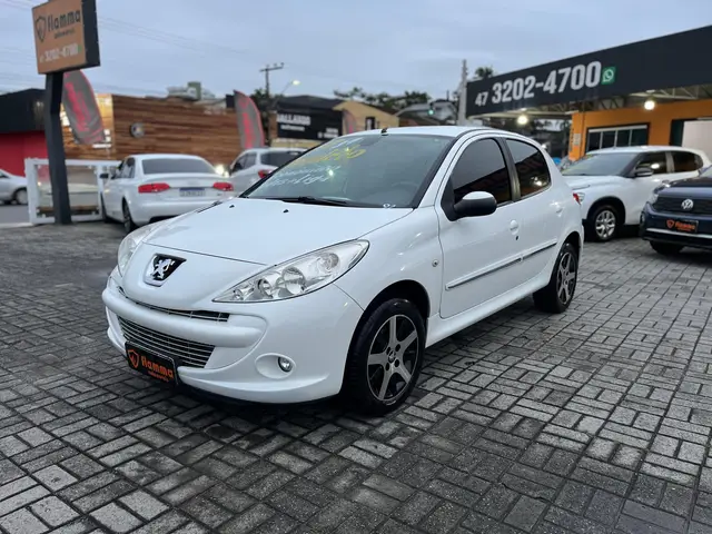 Carro Peugeot 207 2013 Hatch XR Sport 1.4 8V (flex)