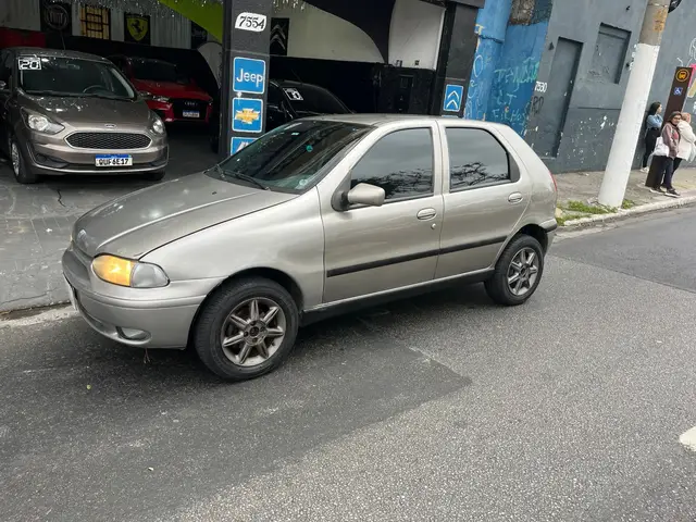 Carro Fiat Palio 2000 ELX 1.0 MPi 500 anos