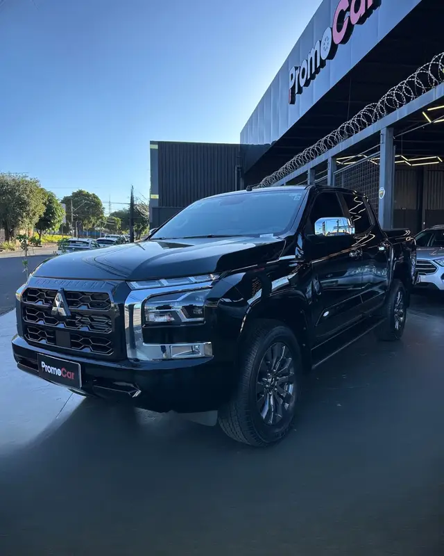 Carro Mitsubishi Triton 2026 HPE-S
