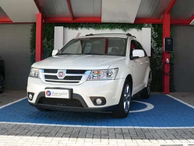 Carro Fiat Freemont 2014 2.4 16V Precision (Aut)