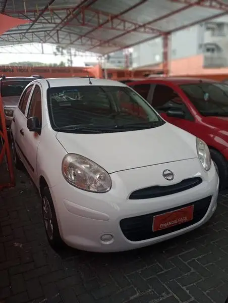 Carro Nissan March 2015 1.0 12V (Flex)