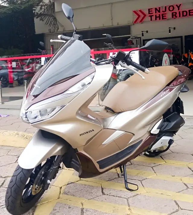 Moto Honda PCX 150 2022 DLX