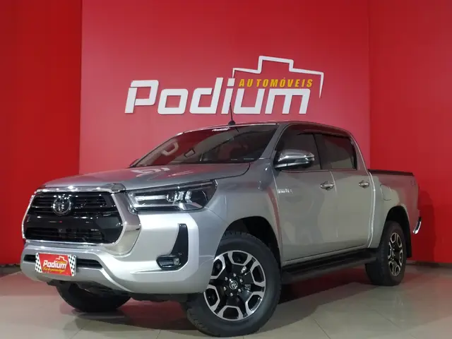 Carro Toyota Hilux Cabine Dupla 2023 SRX 4x4 2.8 Diesel