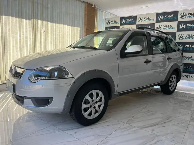 Carro Fiat Weekend 2015 Trekking 1.6 E.torQ (Flex)