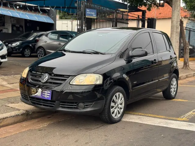Carro Volkswagen Fox 2008 City 1.0 8V (Flex)
