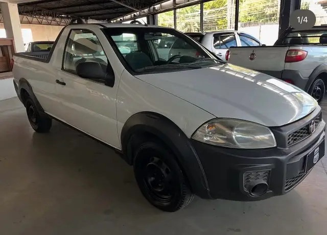 Carro Fiat Strada 2018 Adventure 1.8 16V (Flex) (Cabine Estendida)