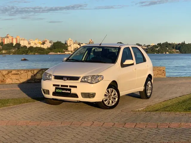 Carro Fiat Palio 2015 Fire 1.0 8V (Flex) 4p