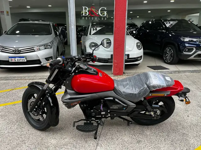 Moto Shineray Iron 2025 250