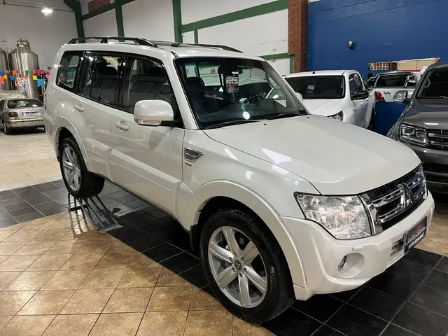 Carro Mitsubishi Pajero Full 2014 3.2 DI-D 3D HPE 4WD