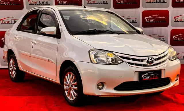 Carro Toyota Etios Sedan 2016 XLS 1.5 (Flex)