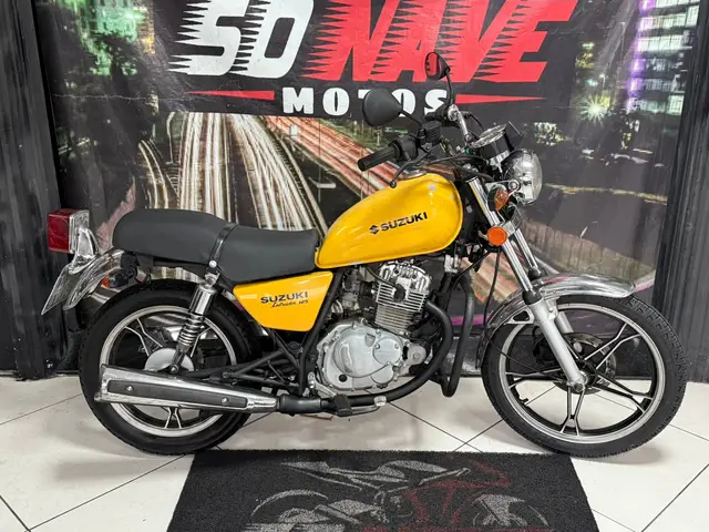 Moto Suzuki Intruder 2011 125