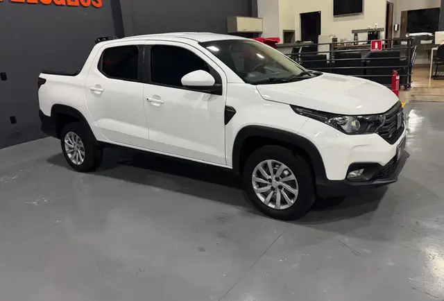 Carro Fiat Strada 2022 Endurance 1.4 CD (Flex)